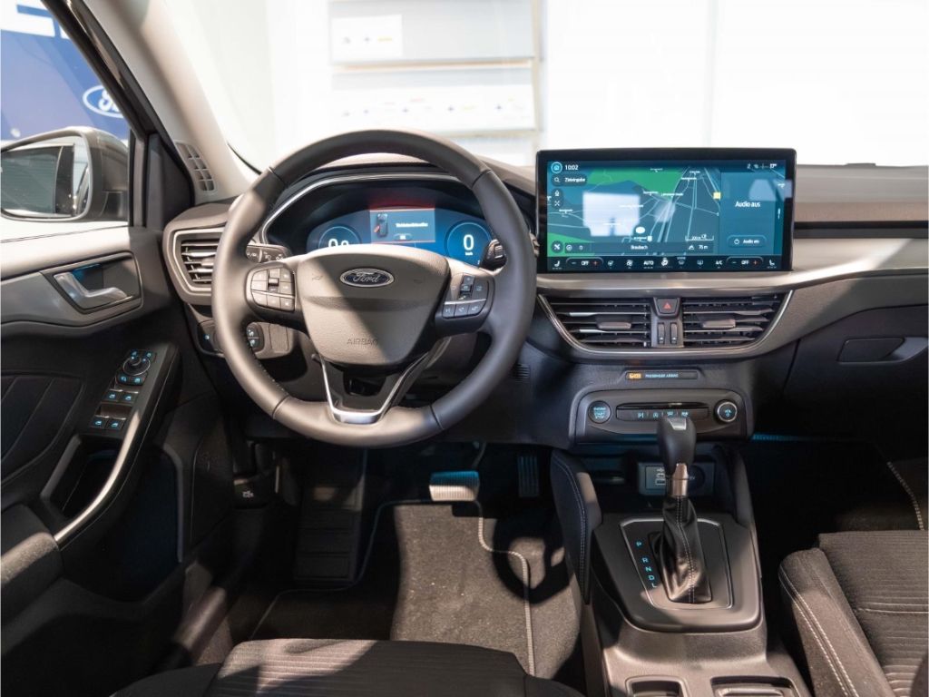 Ford Focus 1.0 MHEV Aut. Titanium X Matrix-LED Panora