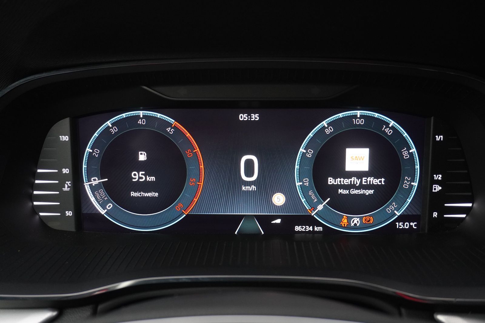 Skoda Octavia Combi 2.0 TDI Style - Samsaru's Car Outlet
