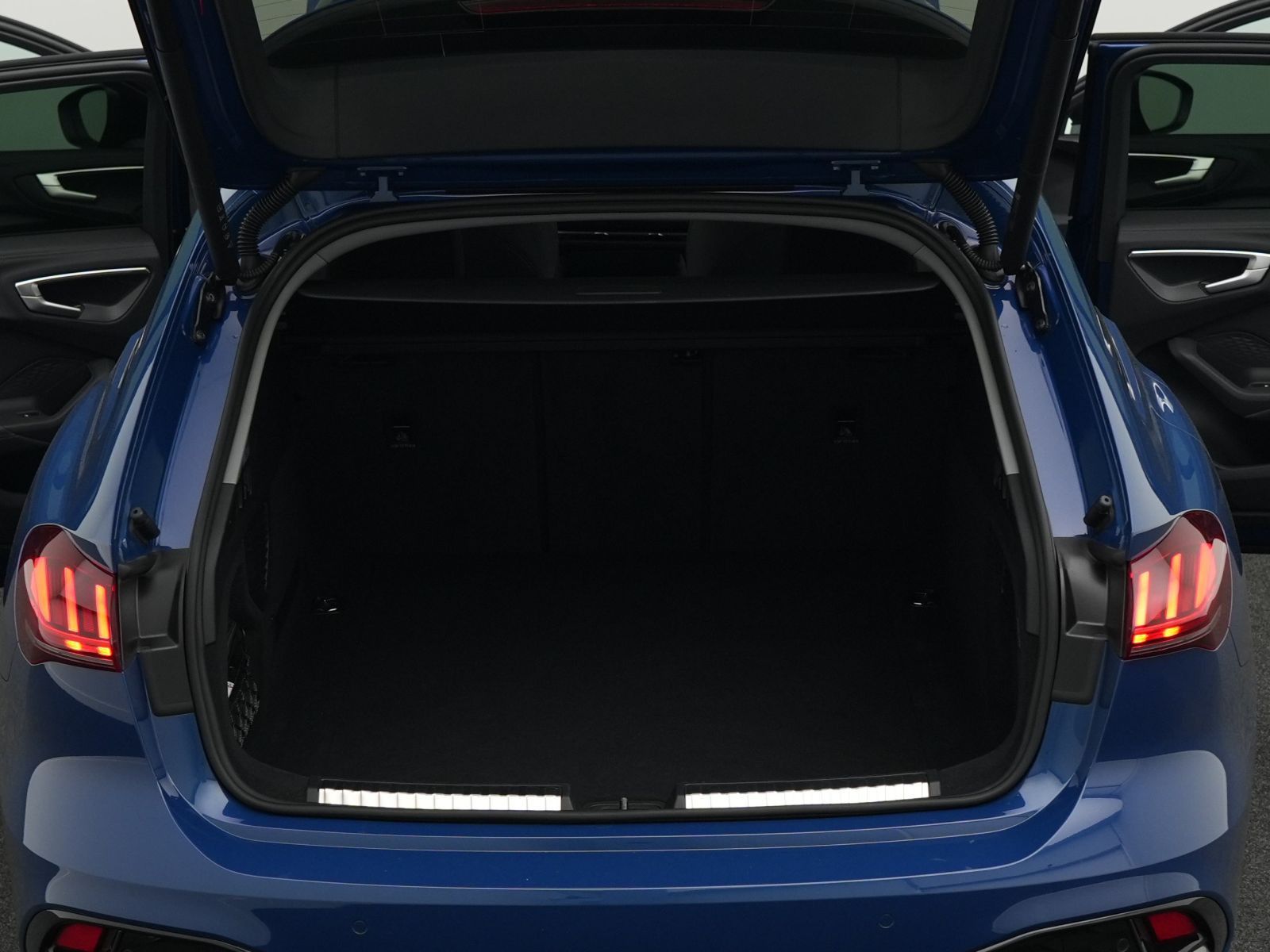 Audi A5 Avant TFSI quattro S line *AHK*Matrix*20''*