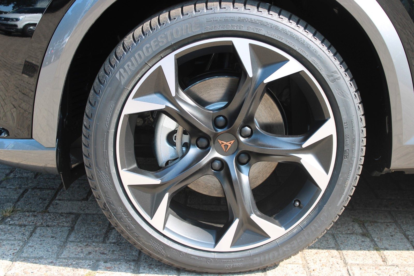 Cupra Formentor 1.4 e-HYBRID DSG +ACC+SHZ+LED+AHK+PDC+