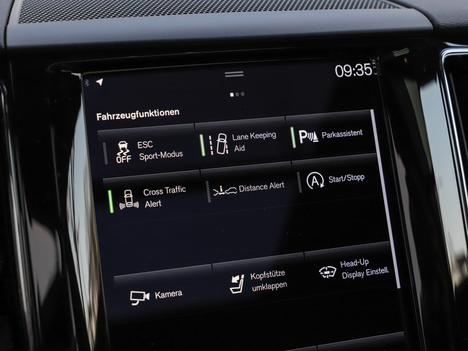 Volvo XC60 B4 (D) AWD R-Design NP:79.860,-//PANO/HUD/B