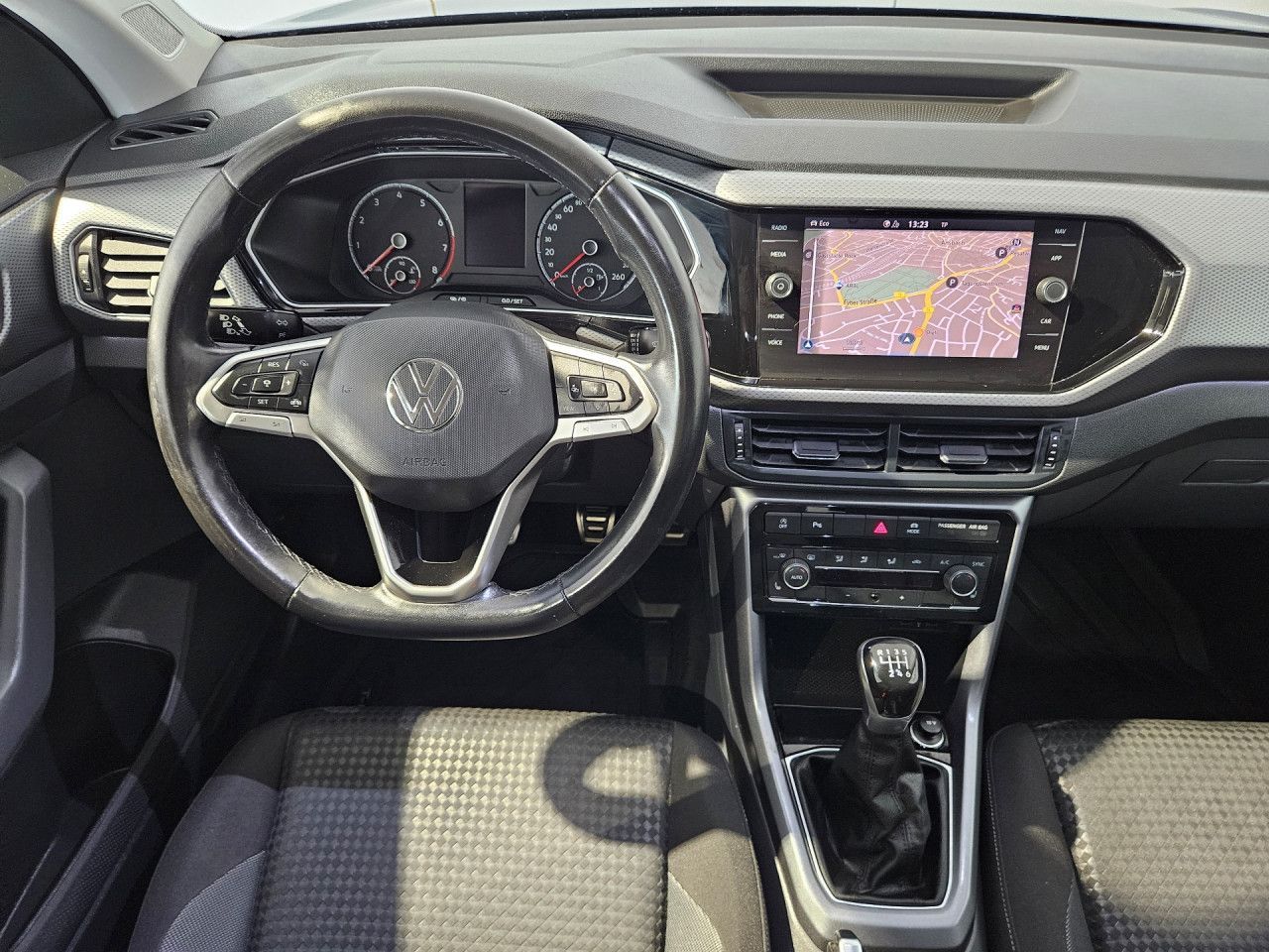 Volkswagen T-Cross 1.0 TSI Active - Samsaru's Car Outlet