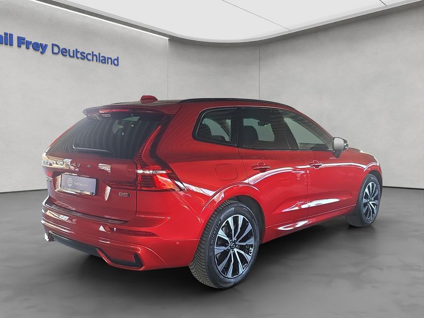 Volvo XC60 B5 B AWD Plus Dark