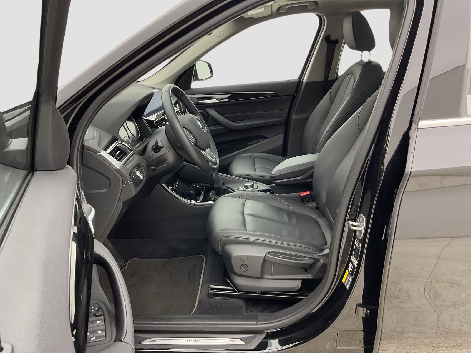 BMW X1 xDrive25e - Samsaru's Car Outlet