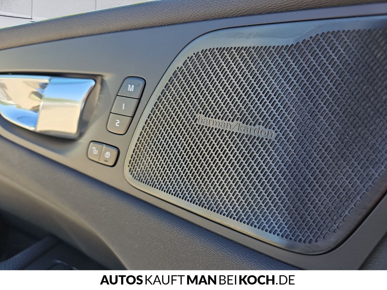 Volvo XC60 T6 Recharge AWD - Samsaru's Car Outlet