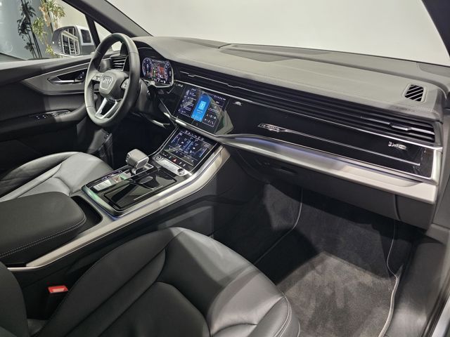 Audi Q7 50 TDI S Line Black 7Sitz Pano Matrix Facelif