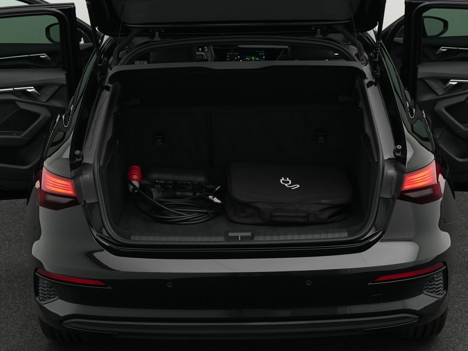 Audi A3 Sportback 40 TFSIe S tronic *VIRTUAL*LED*17''