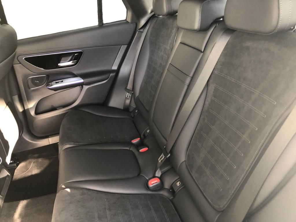 Mercedes-Benz GLC 200 4MATIC +EditionAMG+20Z+Night+Pano+AHK