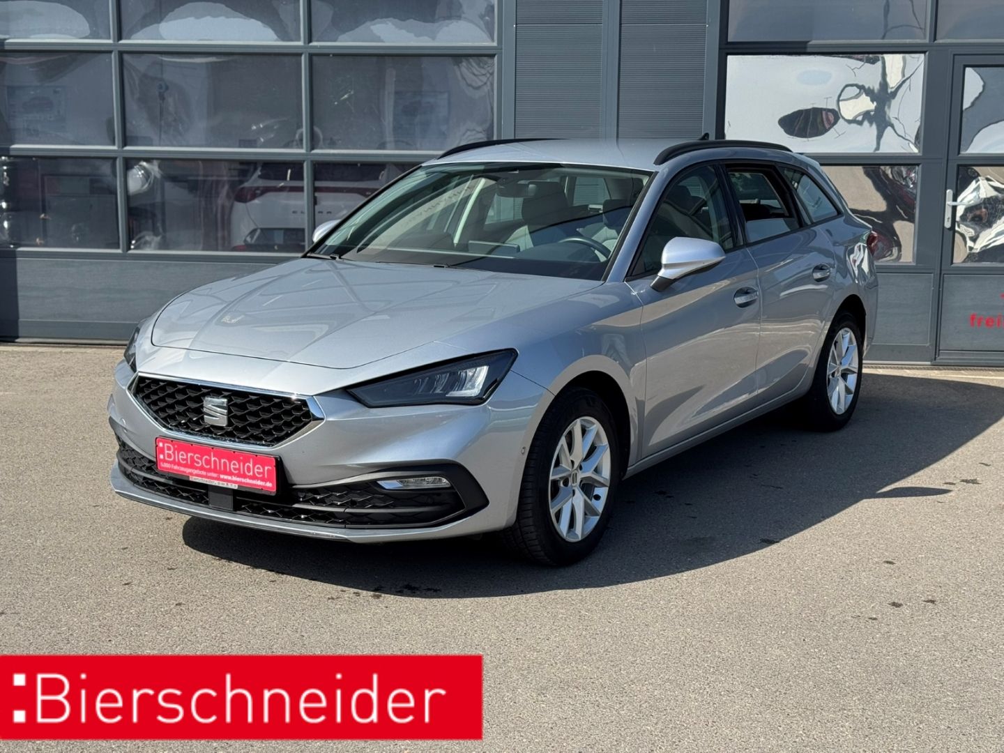 Seat Leon Sportstourer 2.0 TDI DSG Style - Samsaru's Car Outlet