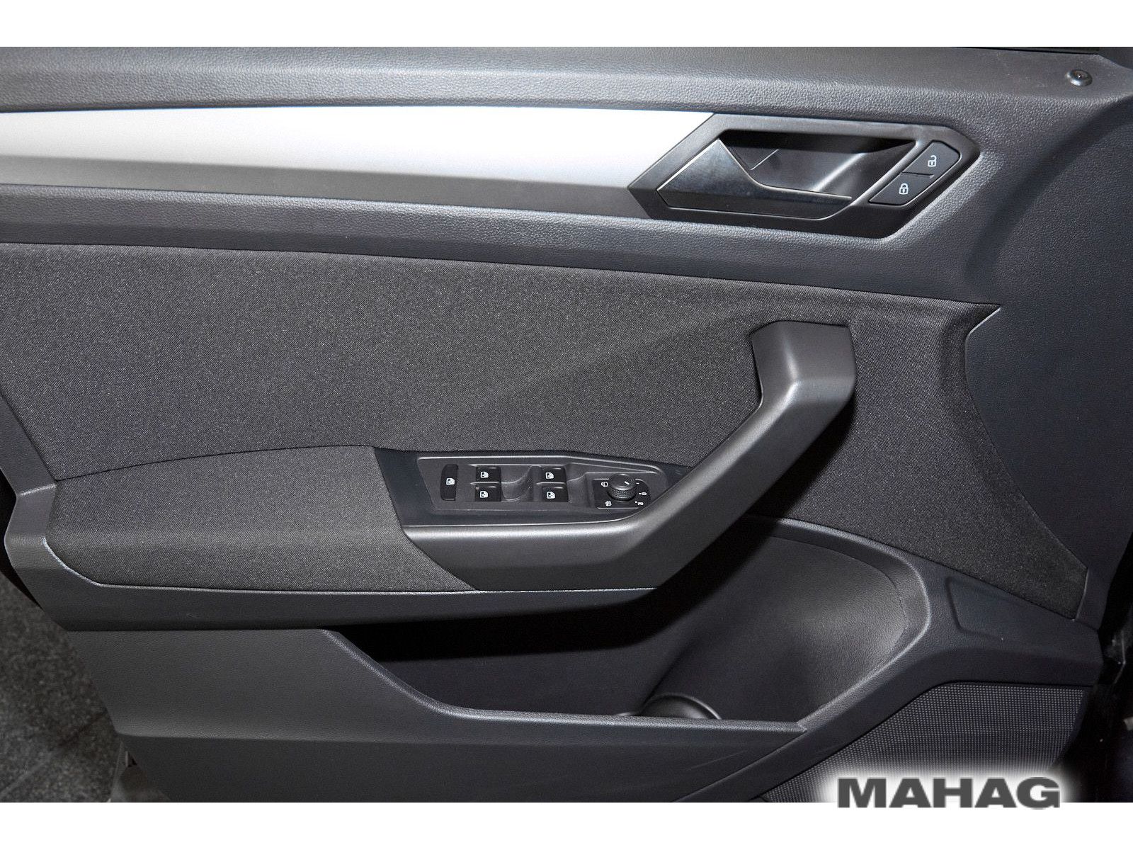 Volkswagen T-ROC 1.0 TSI Life - Samsaru's Car Outlet