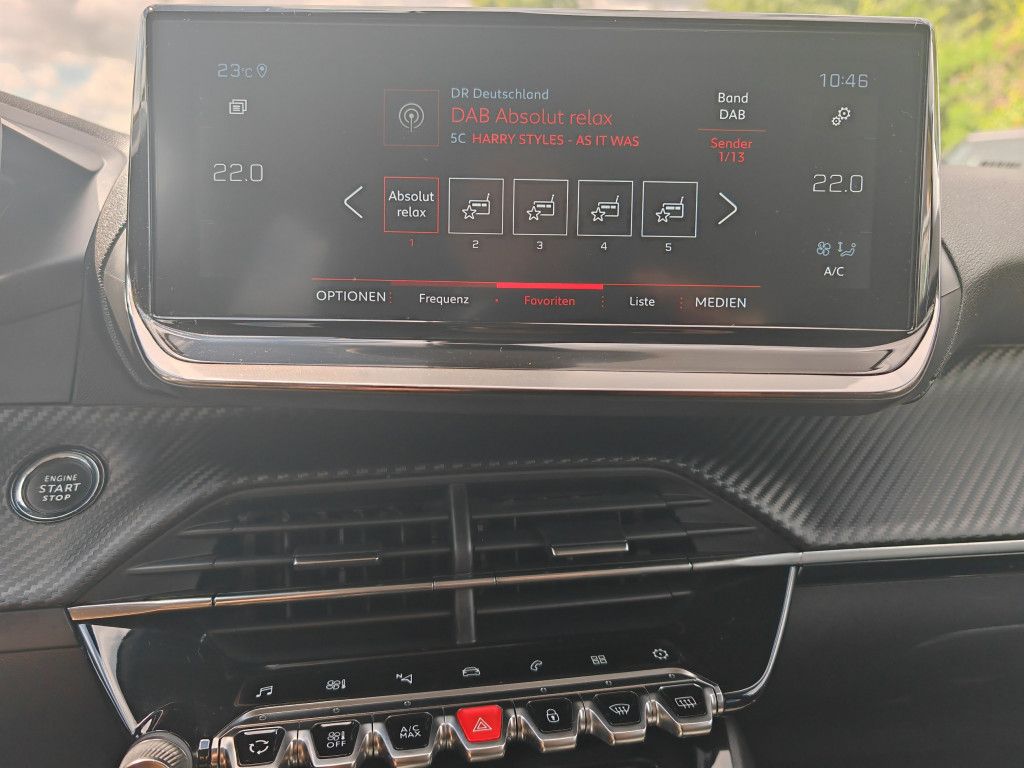 Peugeot 2008 PureTech 130 ALLURE - Samsaru's Car Outlet