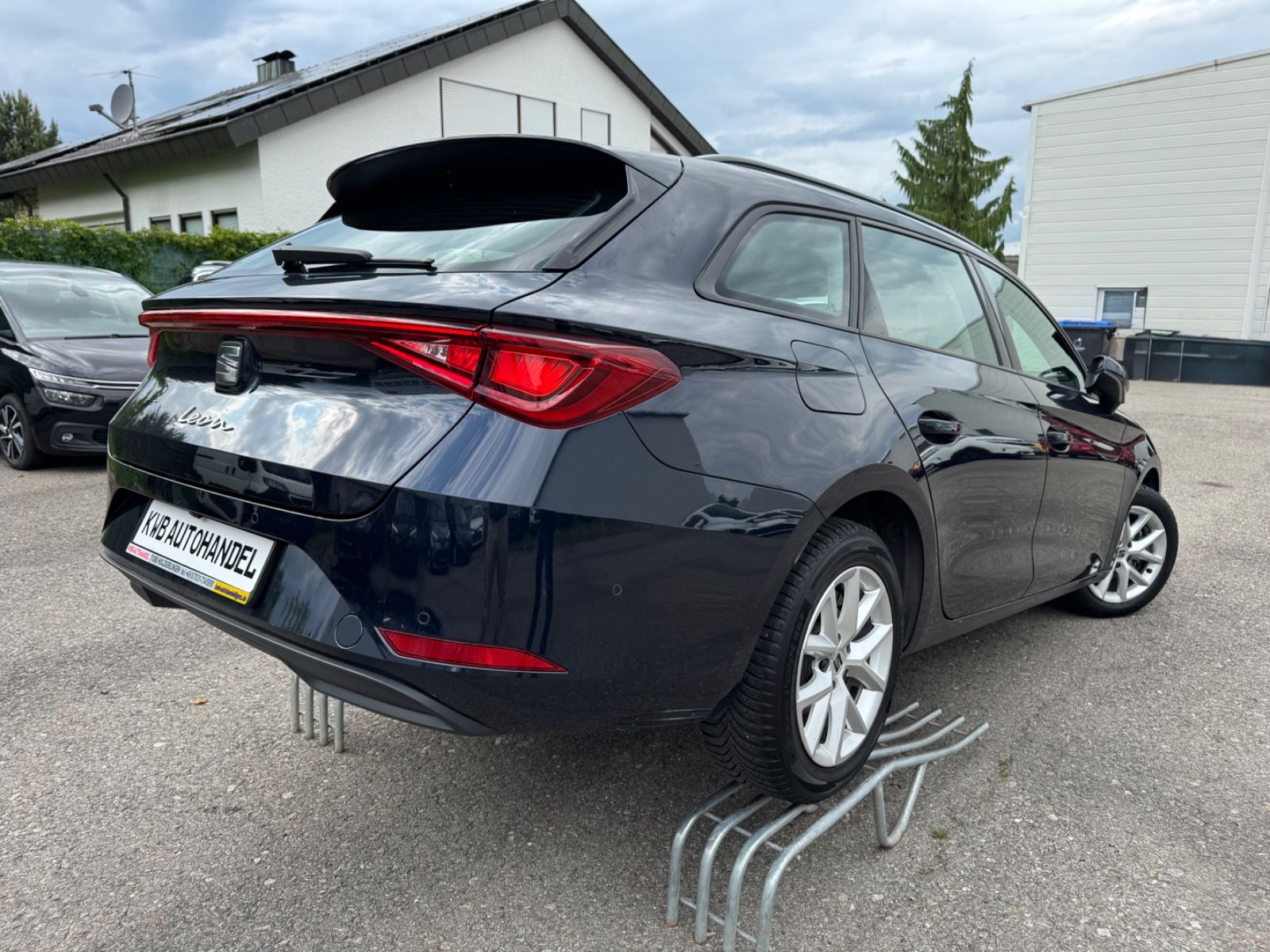 Seat Leon ST 1.0 eTSI 110PS Style Business DSG7 - Samsaru's Car Outlet