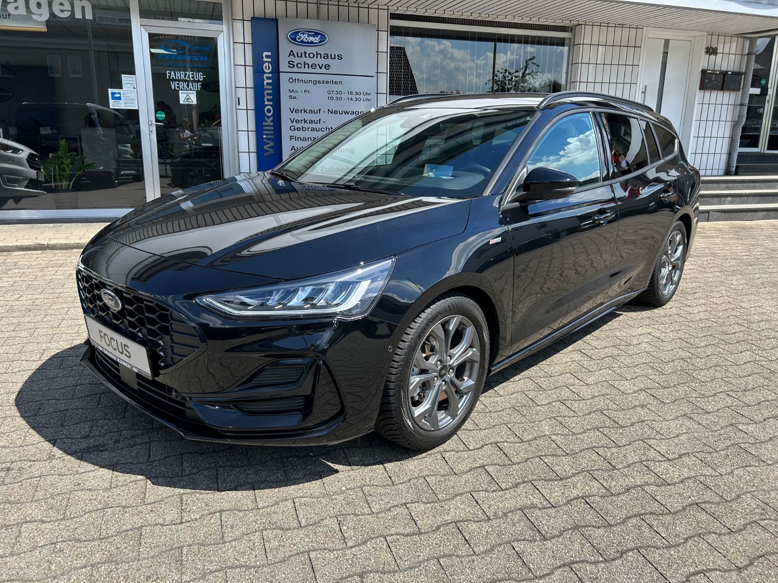 Ford Focus Kombi ST-Line X 155 Auto. Pano+el.Heckkl.