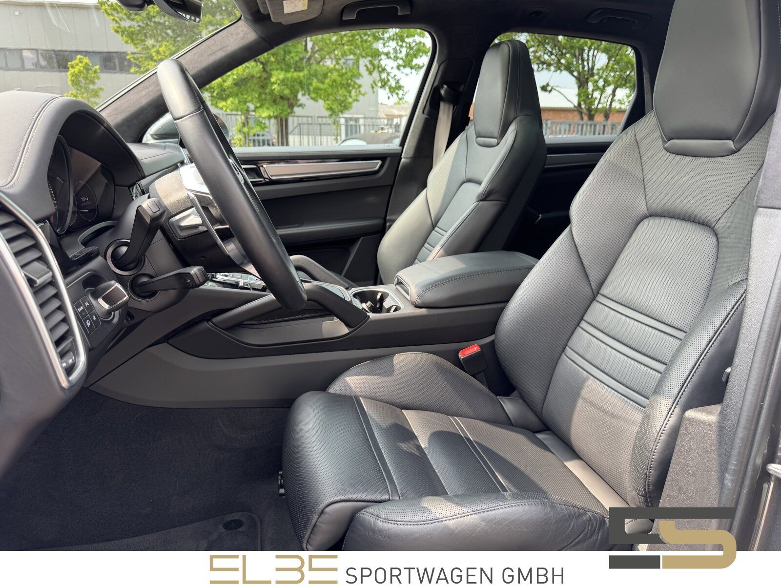Porsche Cayenne GTS MATRIX PANO LUFT E-AHK BOSE 360° HUD