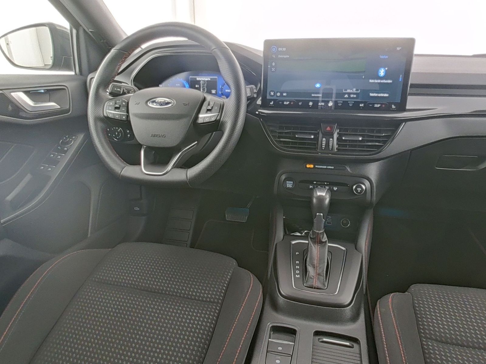 Ford Focus ST-Line X - Samsaru's Car Outlet