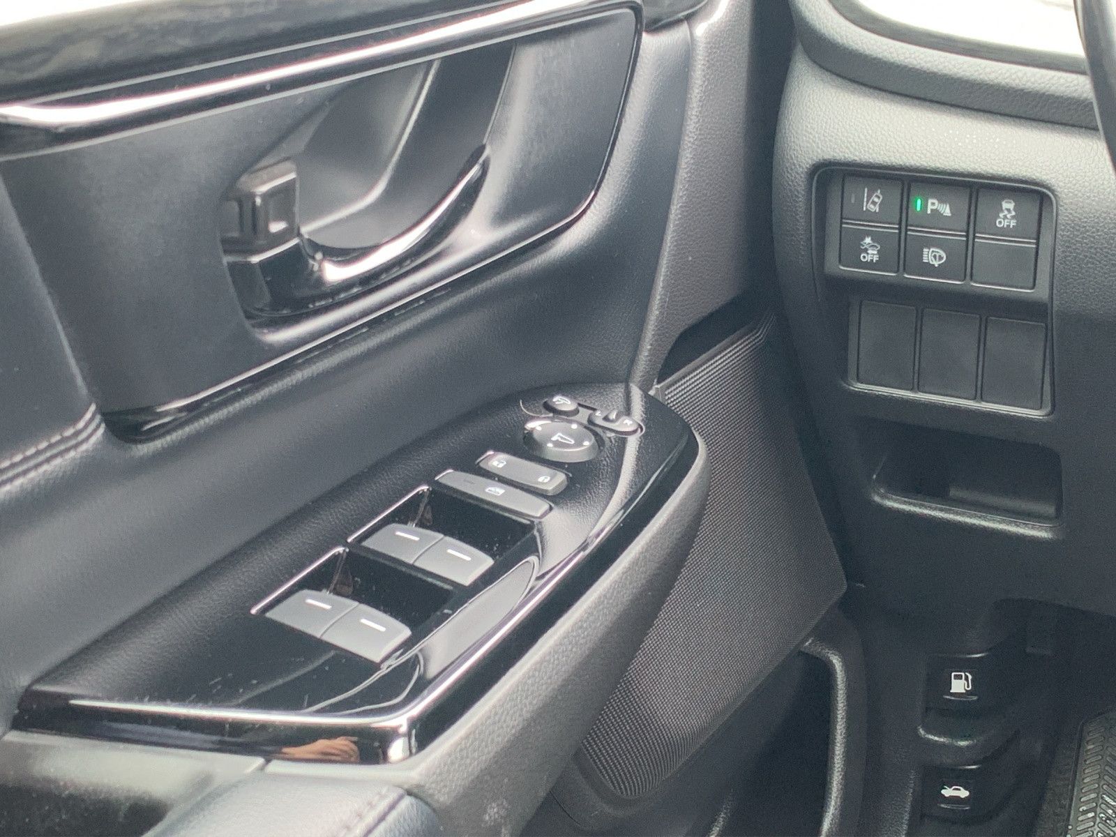 Honda CR-V 2.0 i-MMD HYBRID Sport Line WINTERRÄDER
