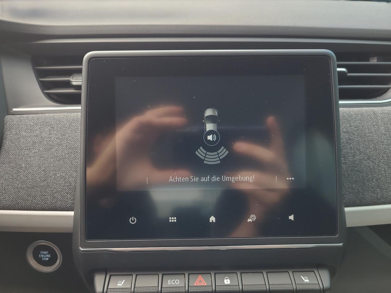 Renault ZOE Experience - Samsaru's Car Outlet