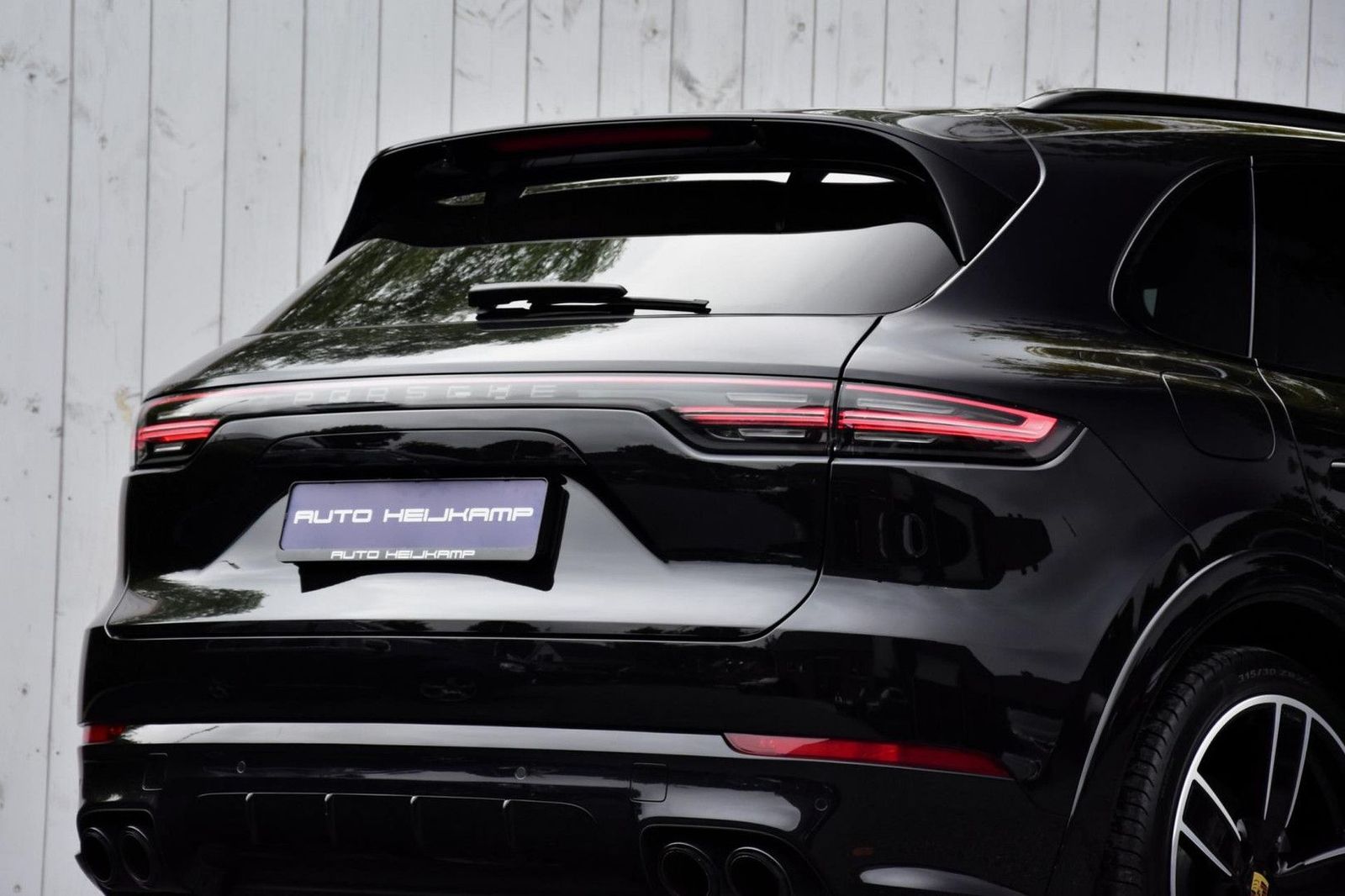 Porsche Cayenne 3.0 E-Hybrid Platinum Edition | 4-Wiel s