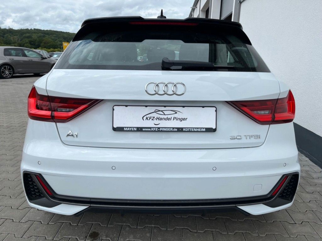 Audi A1 Sportback 30 TFSI S line - Samsaru's Car Outlet