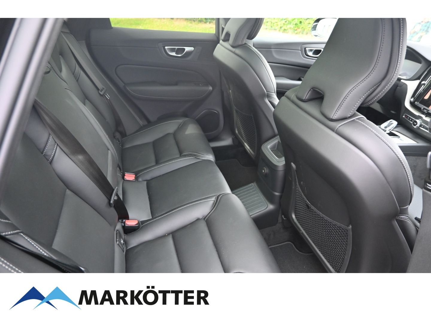 Volvo XC60 T6 AWD Plus Bright Recharge Plug-In Hybrid - Samsaru's Car Outlet
