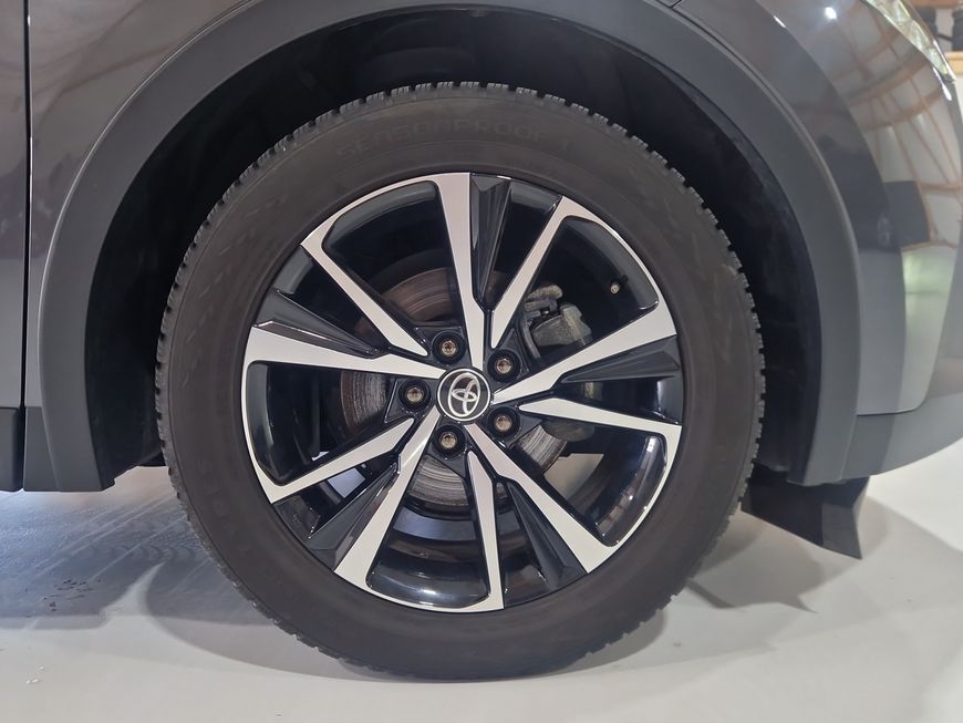 Toyota C-HR 1.8 Hybrid Team Deutschland