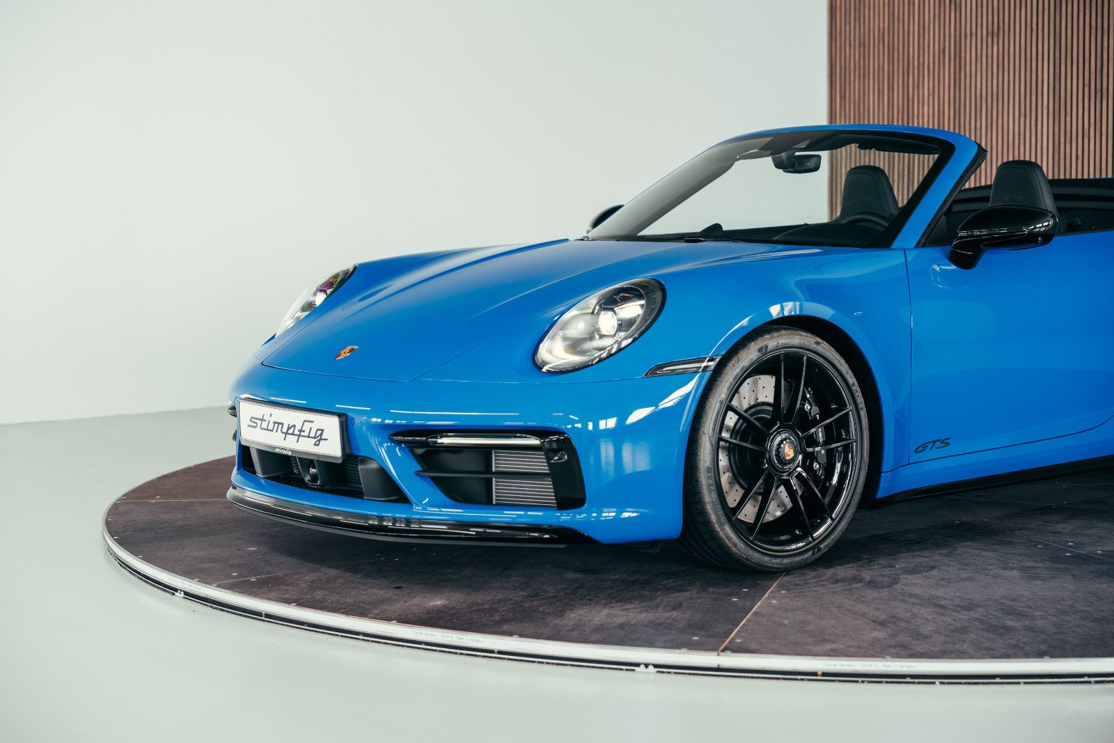 Porsche 992 Carrera 4 GTS Cabriolet, Sharkblue, MwSt awb