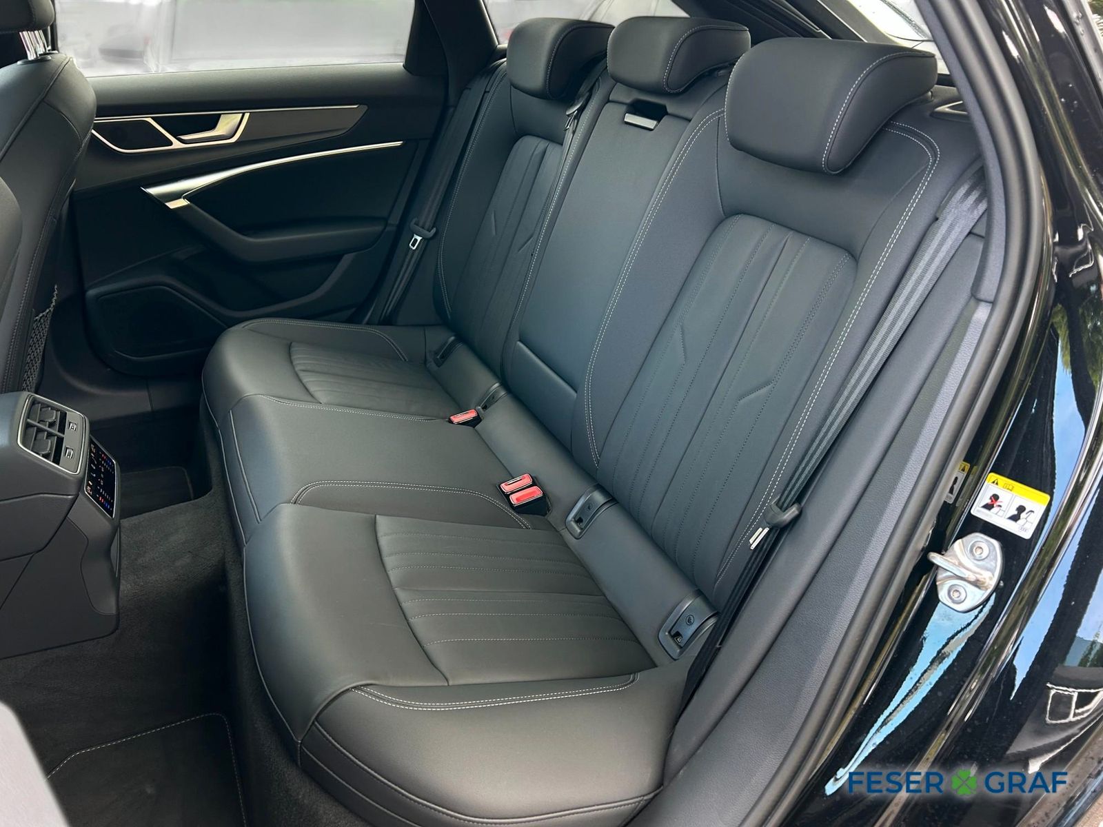 Audi A6 Avant 45 TFSI - Samsaru's Car Outlet