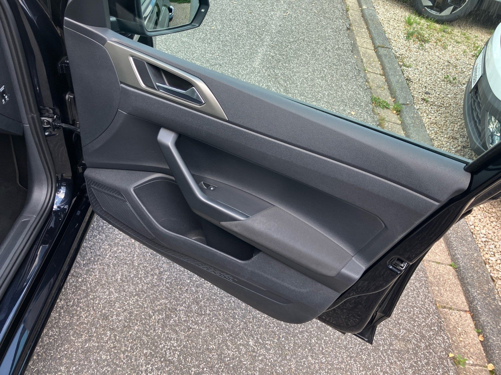 Volkswagen Polo VI 1.0 TSI DSG 7-Gang Comfortline - Samsaru's Car Outlet