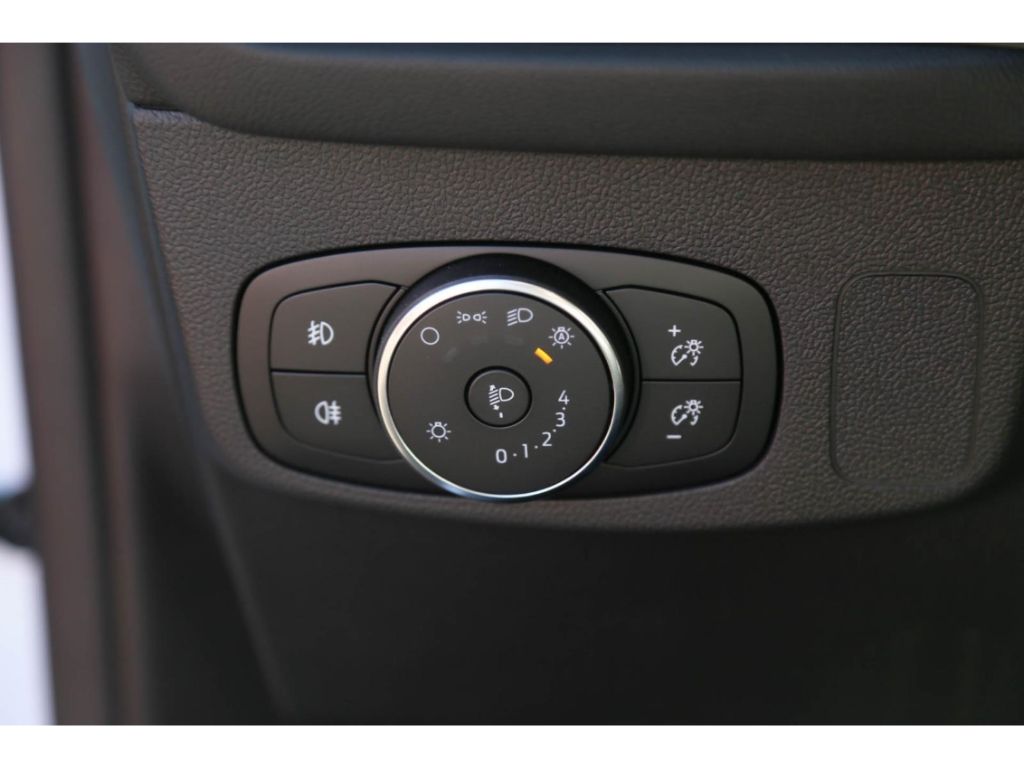 Ford Focus 1.5d Aut. Titanium AHK Navi GJR ACC BLIS K