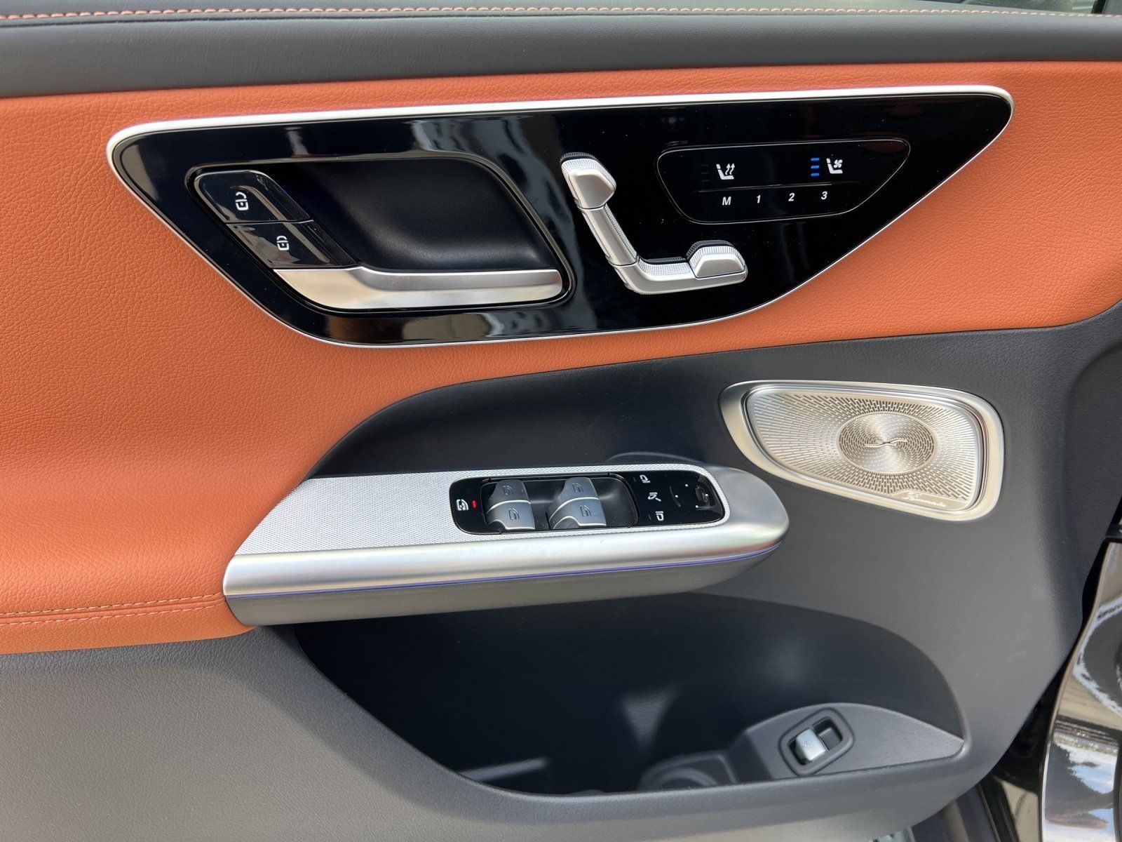 Mercedes-Benz GLC 300d 4M AMG Pano AHK Burme DIGITAL Head-Up