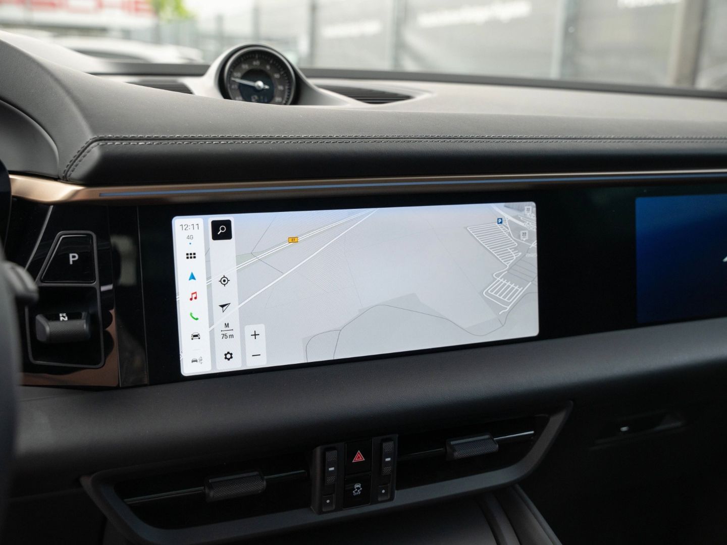 Porsche Macan Turbo Burmester AHK AR HUD Surround View