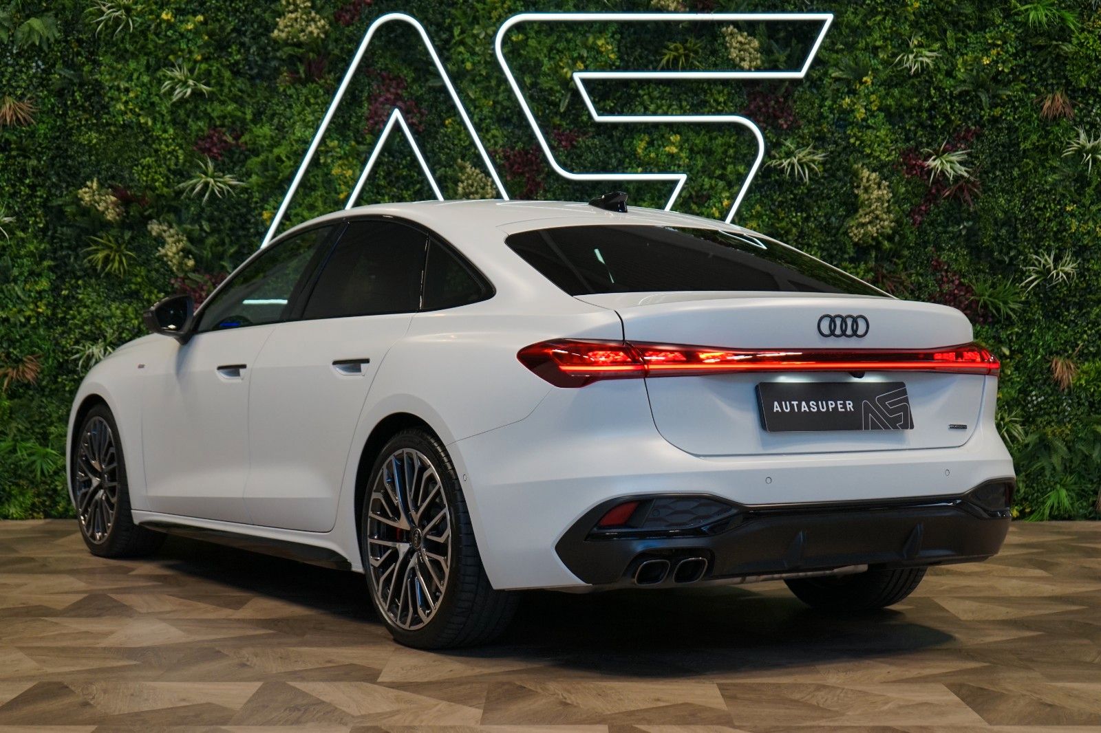 Audi A5*40 TDI*S-LINE*AUX.HEA*360*HUD*B&O*52.066€NETT