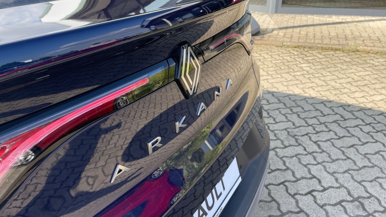 Renault Arkana TECHNO Mild Hybrid - Samsaru's Car Outlet