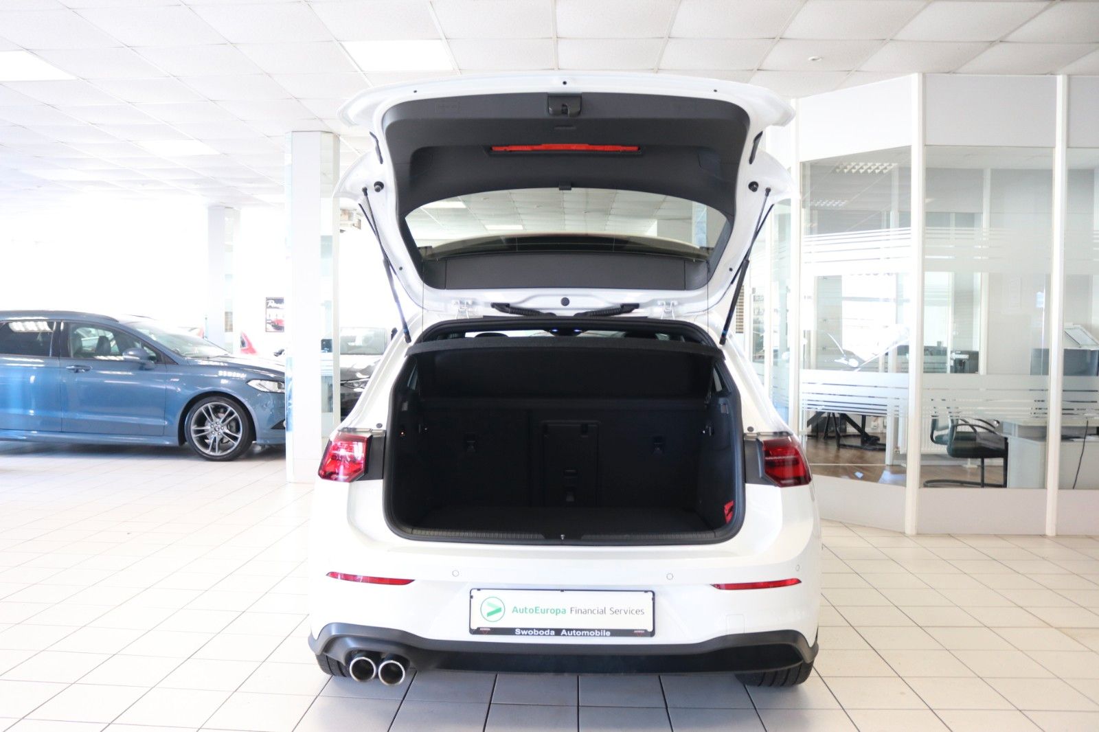 Volkswagen Golf VIII GTD AHK HUD STHZ Matrix Pano Kamera