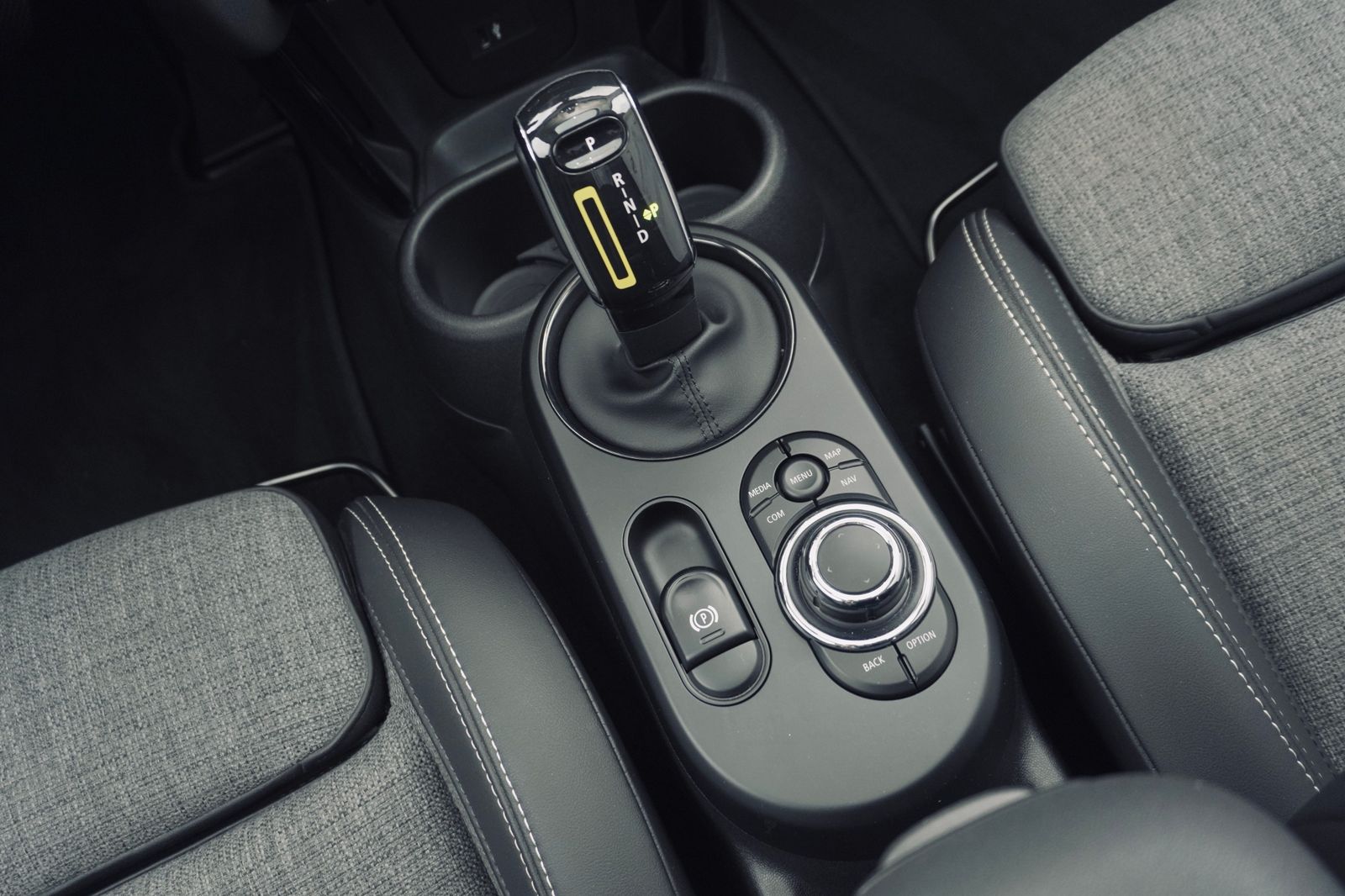 MINI Cooper SE Hatch - Samsaru's Car Outlet