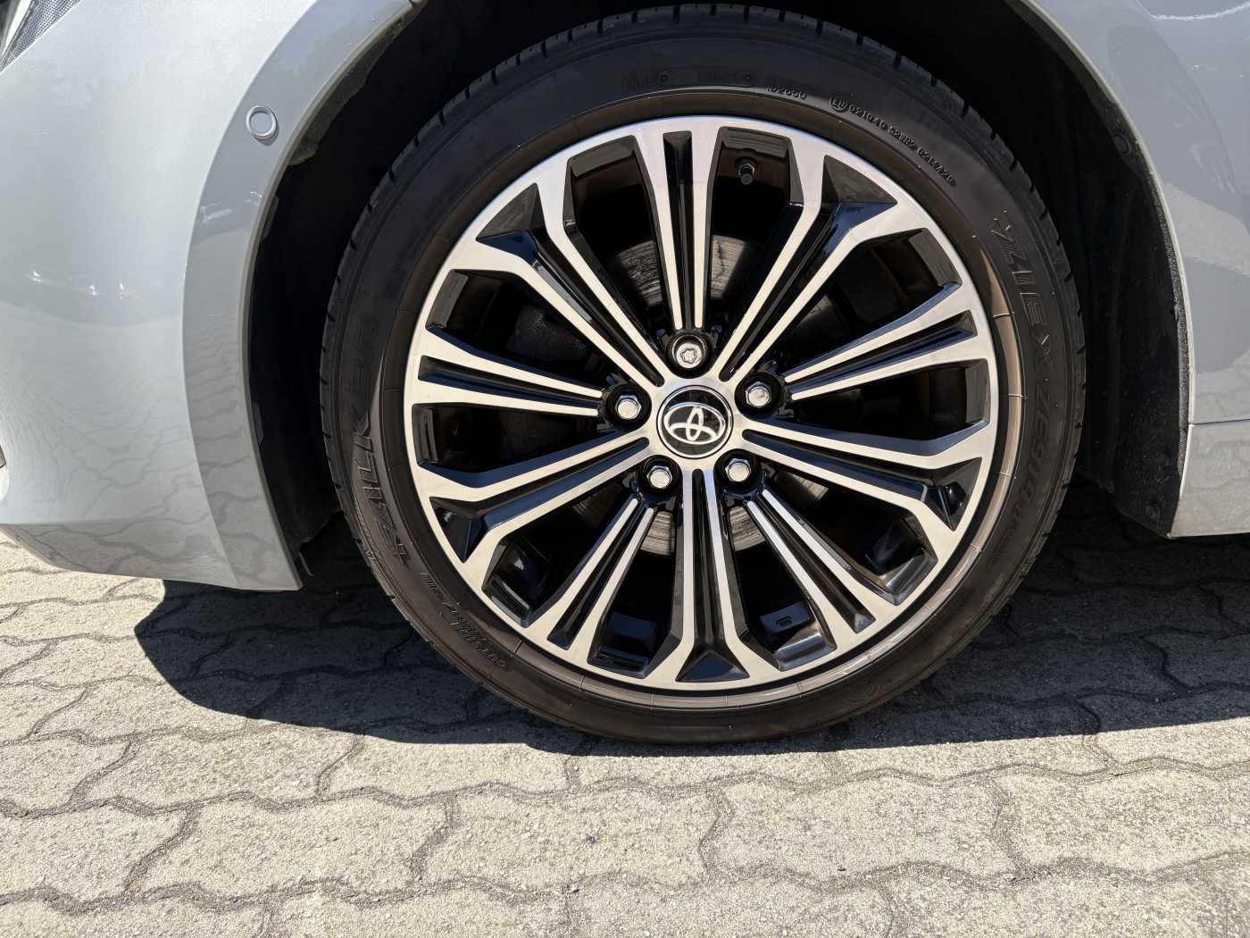 Toyota Corolla Touring Sports Hybrid - Samsaru's Car Outlet
