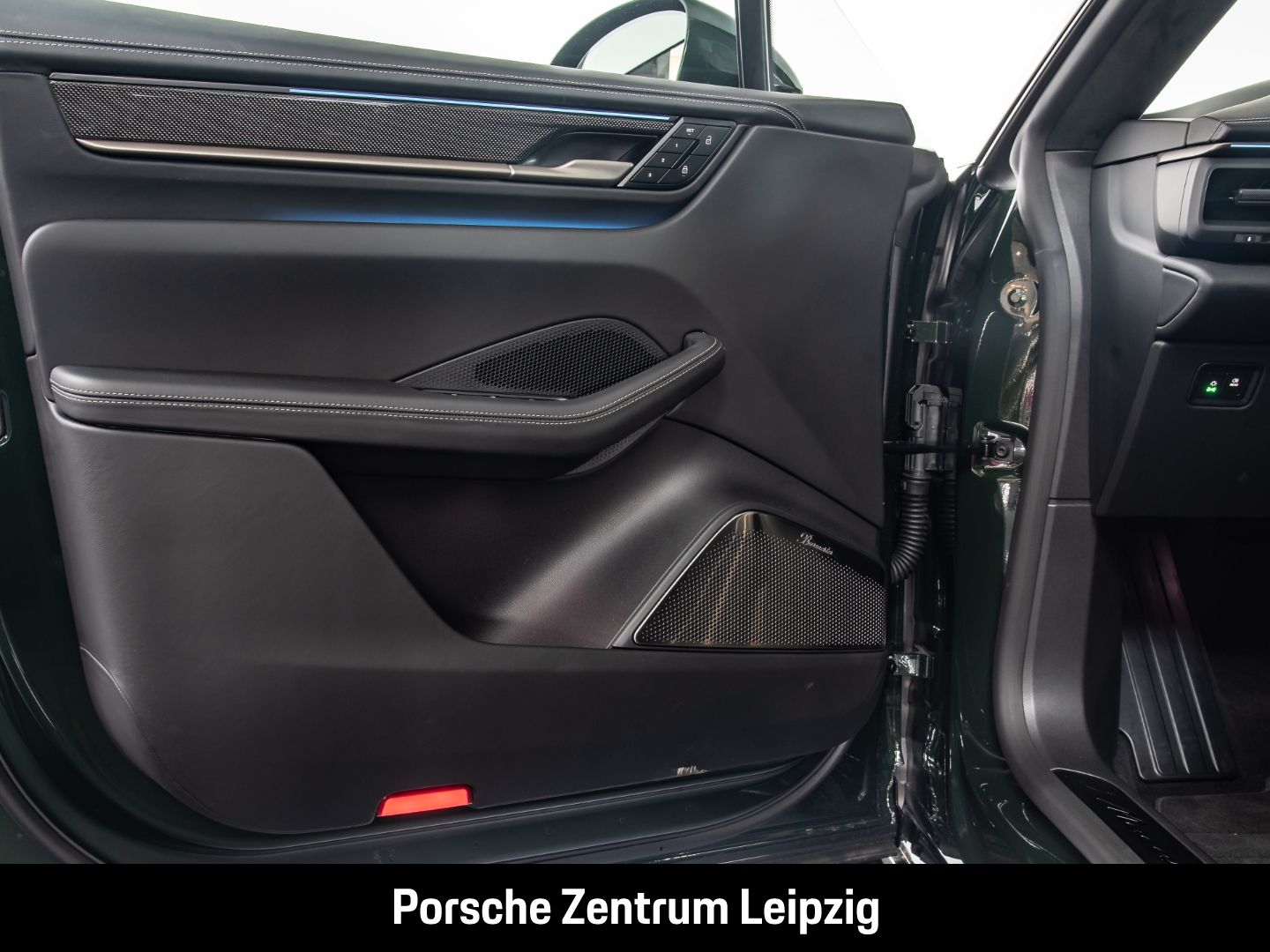 Porsche Macan Turbo Burmester InnoDrive AR-HeadUp