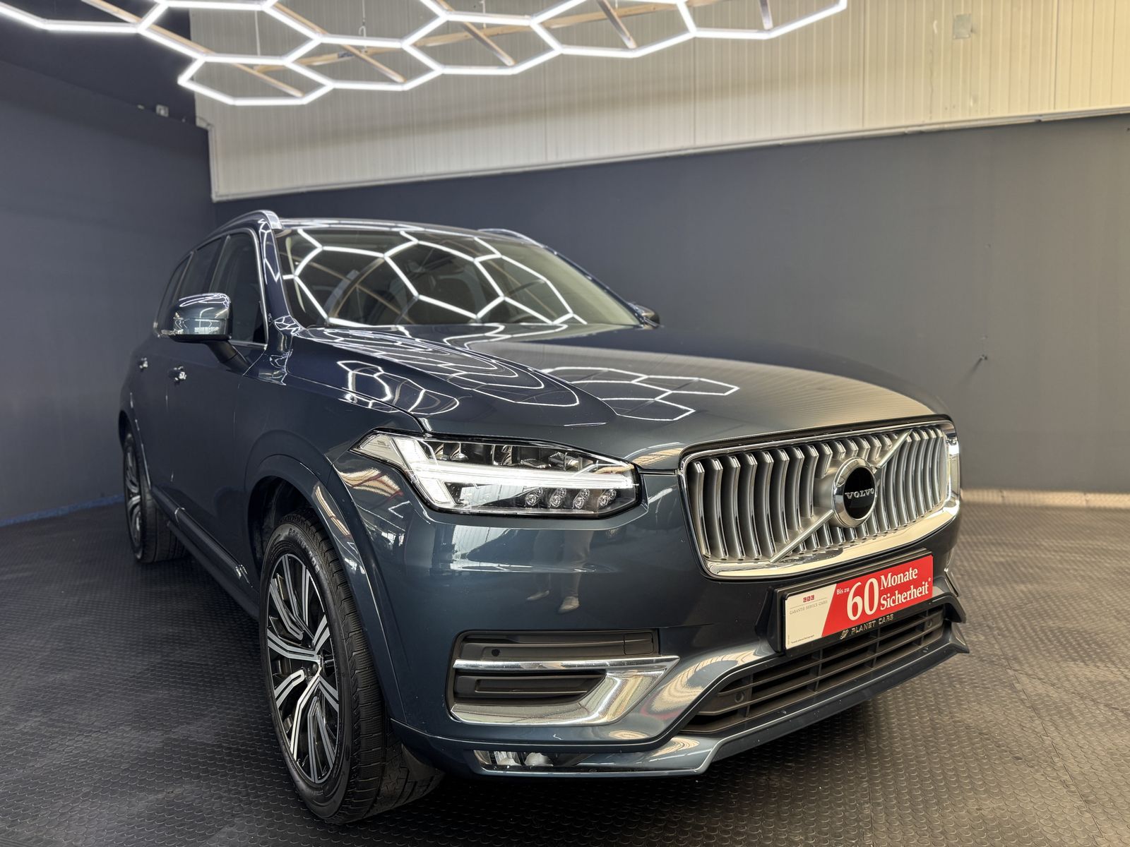 Volvo XC90 Inscription AWD - Samsaru's Car Outlet