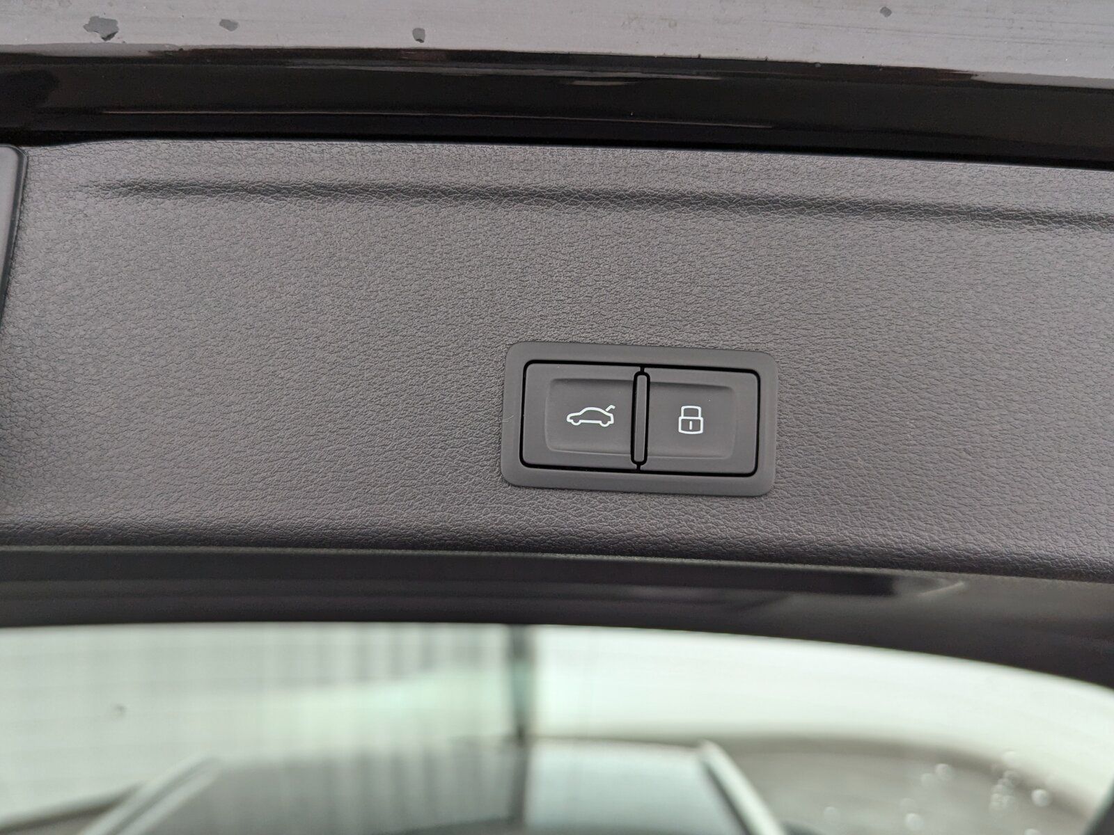 Audi A4 35 2.0 TFSI Avant advanced - Samsaru's Car Outlet