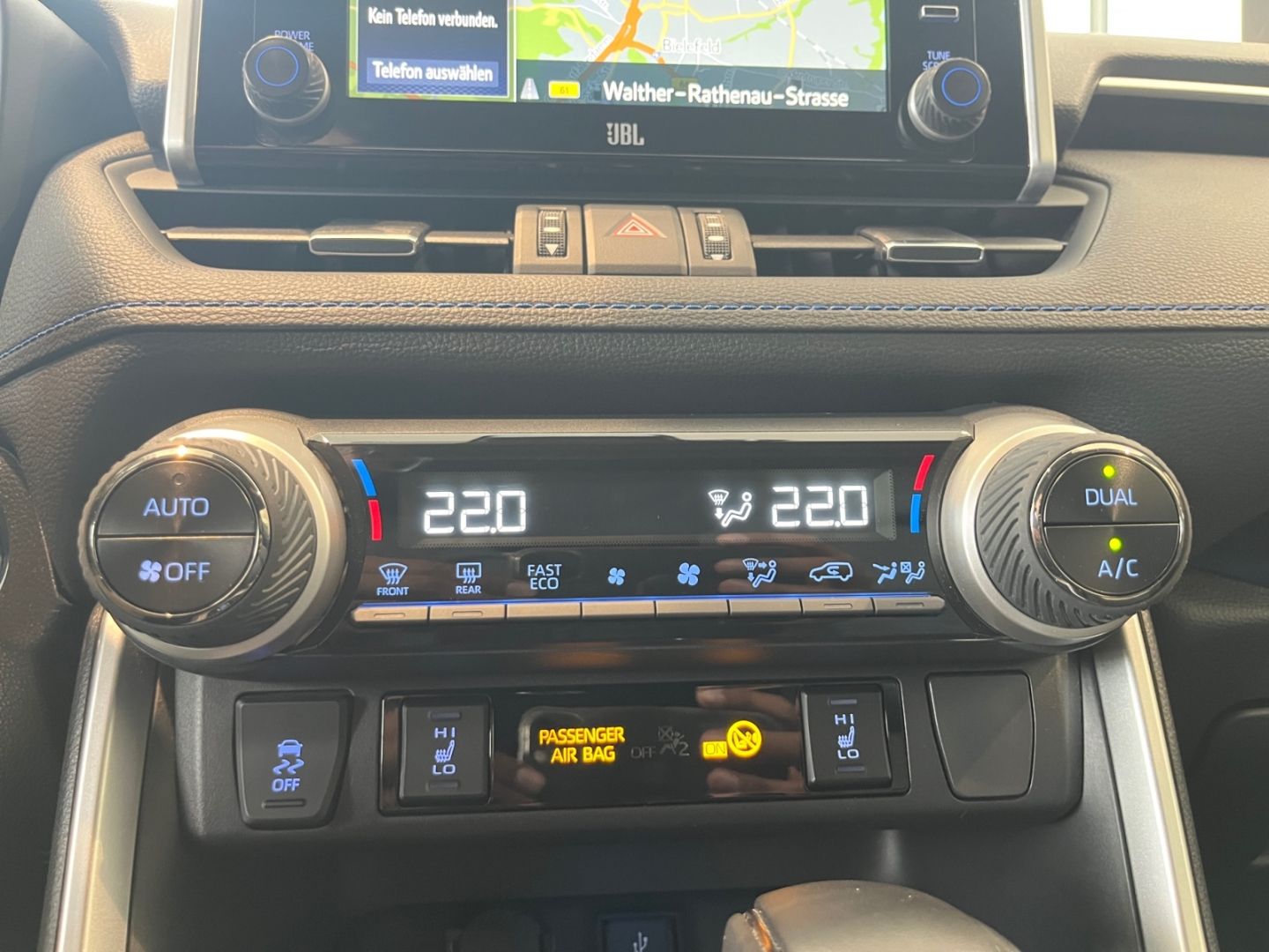 Toyota RAV 4 2.5 4x4 Hybrid Style - Samsaru's Car Outlet