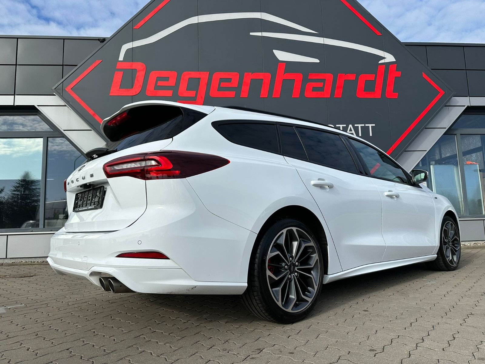 Ford Focus 1.5 Turnier ST-Line X LED ACC NAV KAM AHK