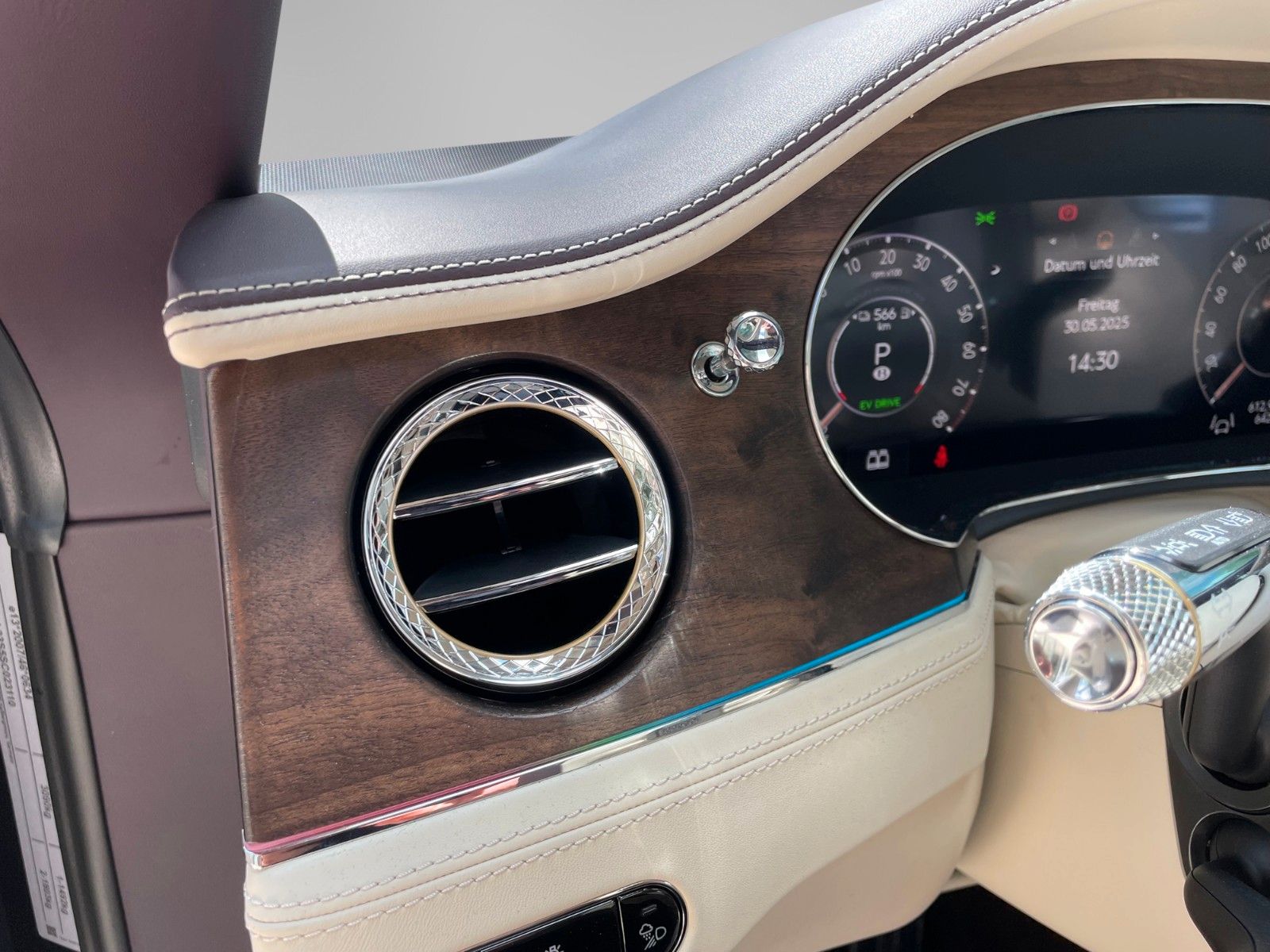 Bentley Continental GTC - Black Edition/Massage/Naim