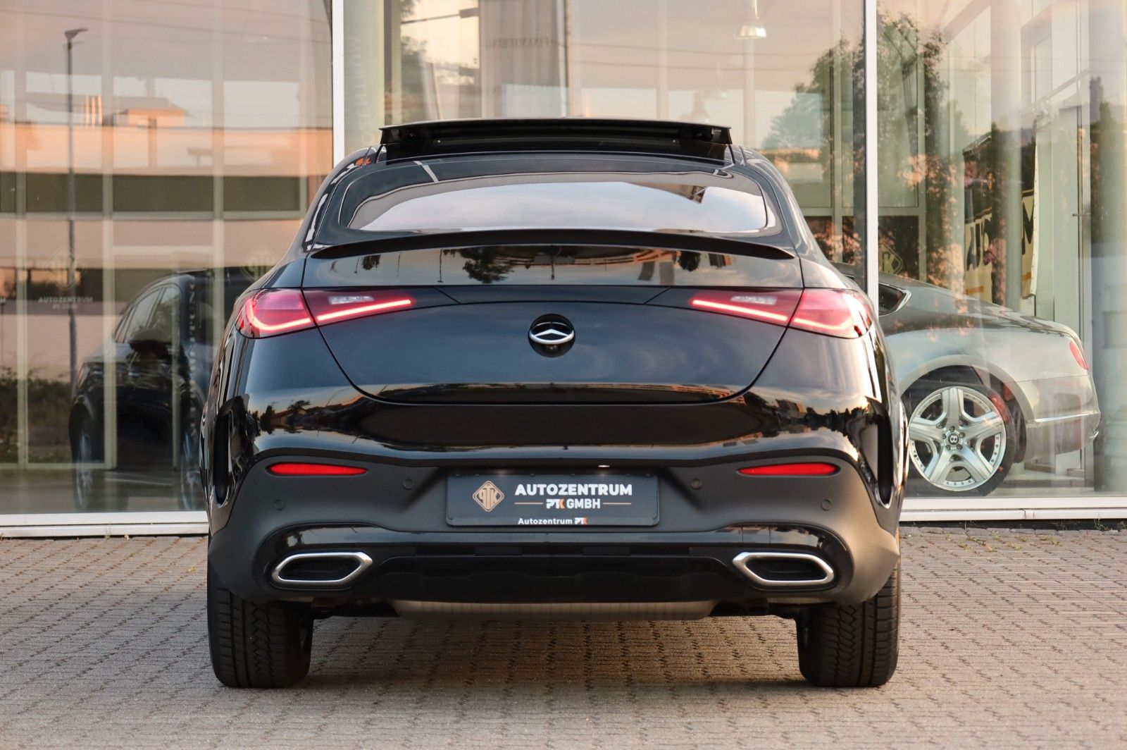 Mercedes-Benz GLC 200 Coupe 4Matic AMG Paket - Samsaru's Car Outlet