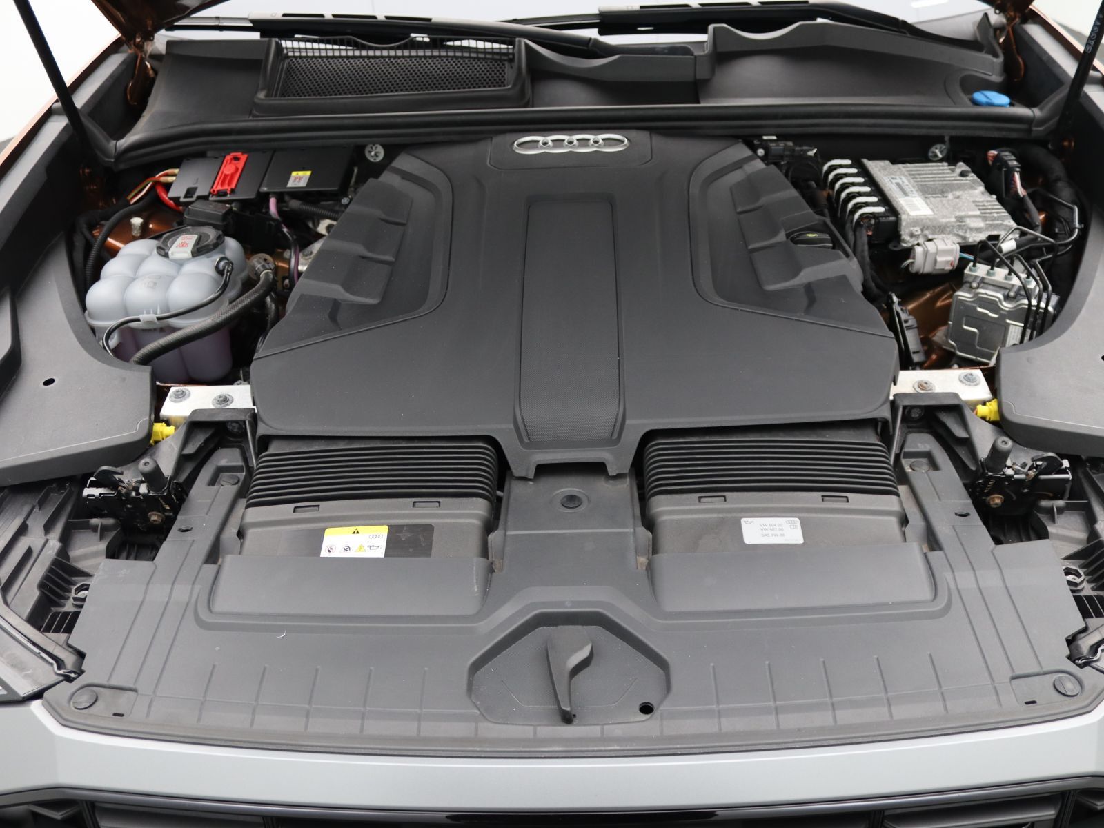 Audi Q8 S-Line select 50TDI quattro / Pano, 360°, AHK