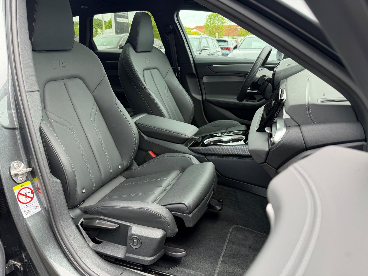 Audi A6 Avant TDI S Line Black *19''*Pano*360°*Matrix