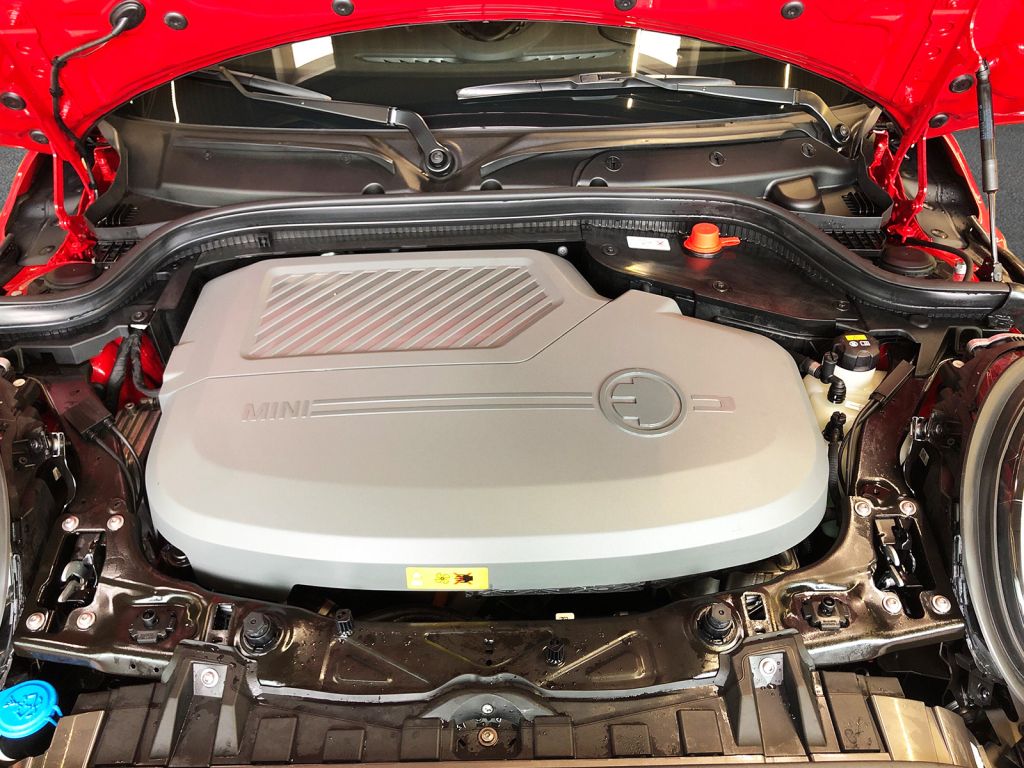 MINI Cooper SE Trim L - Samsaru's Car Outlet