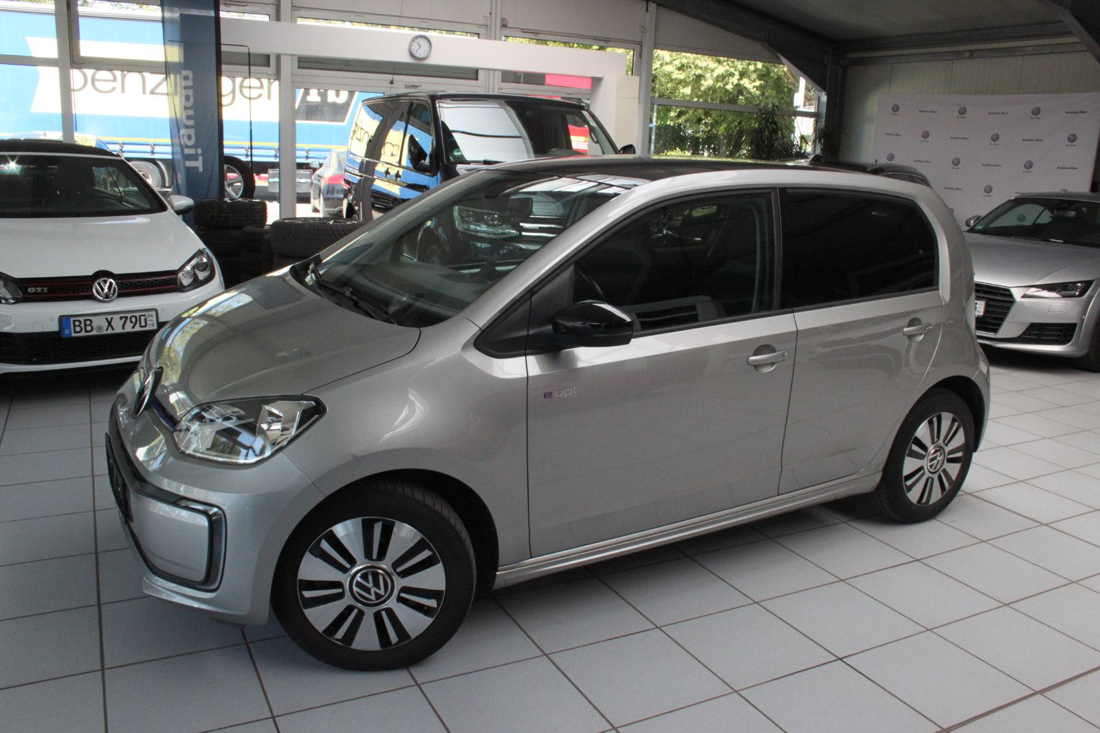 Volkswagen up! e-up! Style - Samsaru's Car Outlet