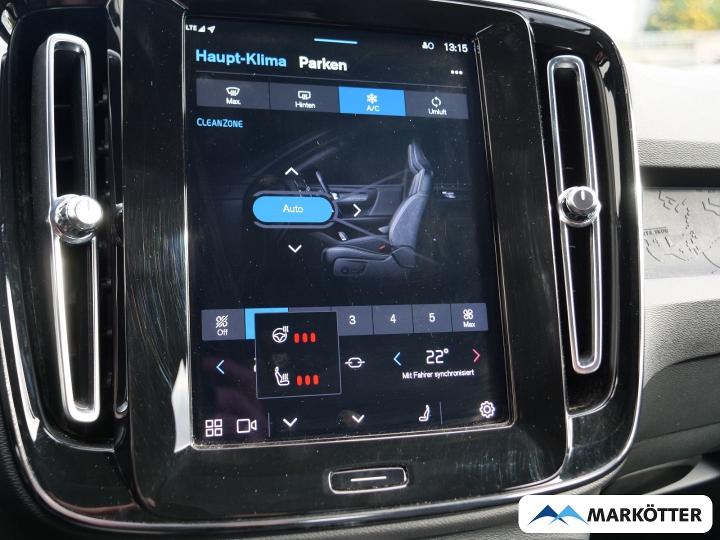 Volvo XC40 P8 Pure Electric Ultimate AHK/STHZ/PANO