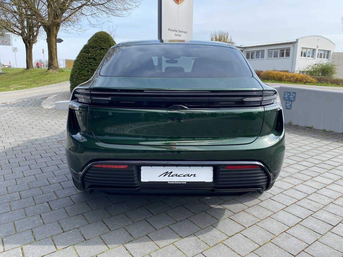 Porsche Macan Turbo | 22-Zoll Räder | InnoDrive