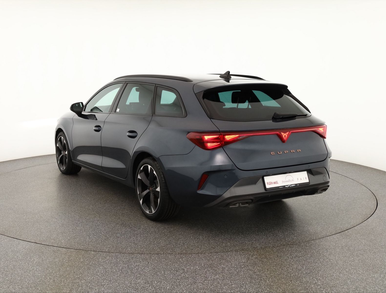 Cupra Leon ST 2.0 TDI DSG - Samsaru's Car Outlet